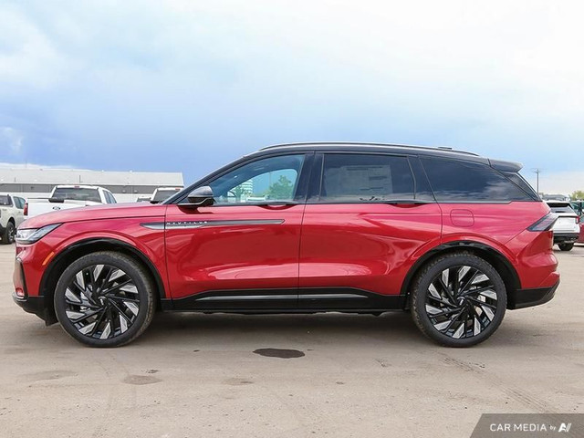 2025 Lincoln Nautilus Reserve in Cars & Trucks in Edmonton - Image 3