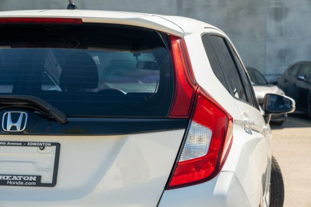 2015 Honda Fit LX in Cars & Trucks in Edmonton - Image 4