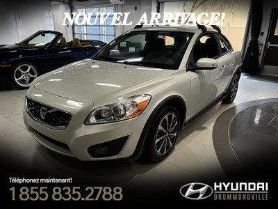 VOLVO C30 T5 2011 + TOIT + CUIR + A/C + MAGS + WOW !!