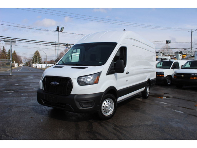2024 Ford Transit Cargo Van T-250 148 EL AWD 4X4 EXTRA LONG ET H in Cars & Trucks in Laval / North Shore - Image 4