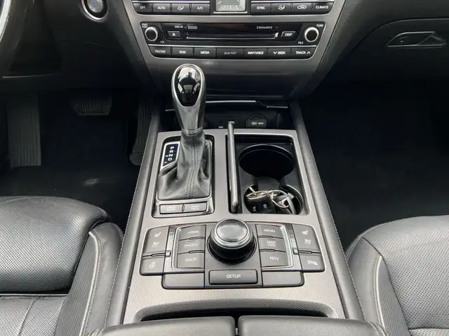 2015 Hyundai Genesis Sedan Ultimate in Cars & Trucks in Calgary - Image 20