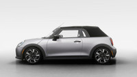 La *MINI Cooper Cabriolet S 2025 *est un véhicule sportif aux performances exaltantes. Doté d'un toi... (image 3)