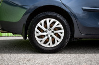 Bluetooth, Air Conditioning, Adaptive Cruise Control, Collision Warning, Power Windows! 6 LOCATIONS... (image 5)