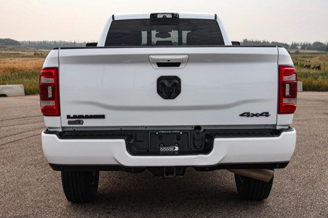2023 Ram 2500 LARAMIE CREWCAB 4X4 DIESEL LEATHER LOW KMS in Cars & Trucks in Strathcona County - Image 3