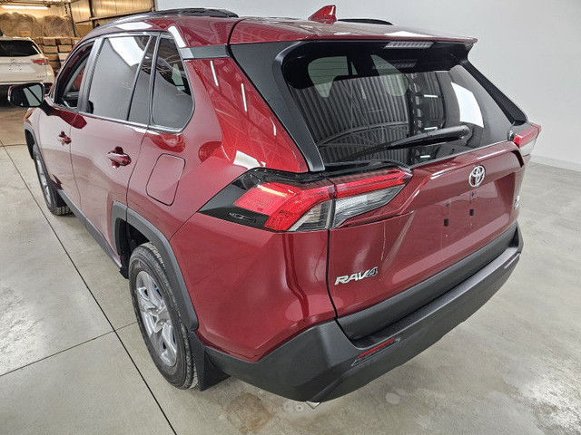 2022 TOYOTA RAV4 XLE AWD MAGS*TOIT*CAMERA*SIEGES CHAUFFANTS* in Cars & Trucks in Laval / North Shore - Image 4