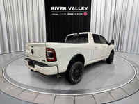 TRAILER SWAY CONTROL, TRACTION CONTROL, REAR STEP BUMPER, ILLUMINATED ENTRY, REMOTE KEYLESS ENTRY, R... (image 6)