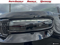 Apple Carplay / Android Auto, Clean CarFax, No Accidents, Low Kms, 4WD, Diamond Black Crystal Pearl... (image 5)