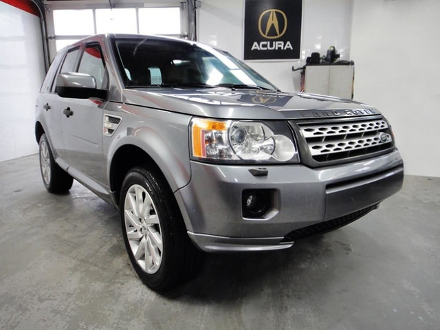  2012 Land Rover LR2 DEALER MAINTAIN,NO ACCIDENT,AWD,PANO ROOF in Cars & Trucks in City of Toronto