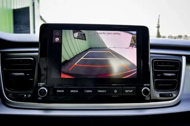 2023 Kia Rio 5-door LX+ IVT - Heated Seats - Apple CarPlay in Cars & Trucks in Kingston - Image 22
