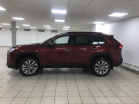 Introducing the luxurious, technologically advanced, and robust 2021 Toyota RAV4 Limited. Coated in... (image 2)