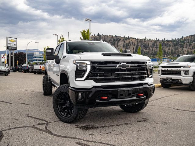 2025 Chevrolet Silverado 3500HD LTZ | 3in BDS w/ Fox Shocks in Cars & Trucks in Kelowna - Image 2