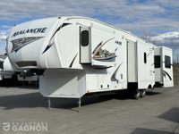 2011 Avalanche 330 RE Fifth Wheel