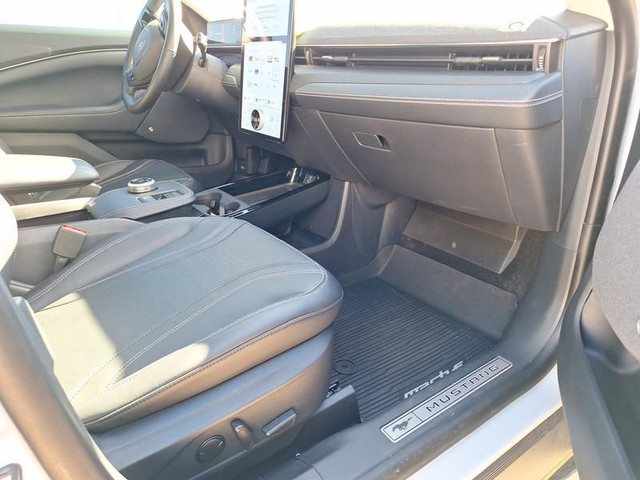 2022 Ford Mustang Mach-E Premium - Sunroof - Power Liftgate in Cars & Trucks in Portage la Prairie - Image 4