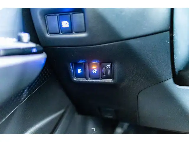 2021 Toyota C-HR XLE Premium BCam in Cars & Trucks in Red Deer - Image 21