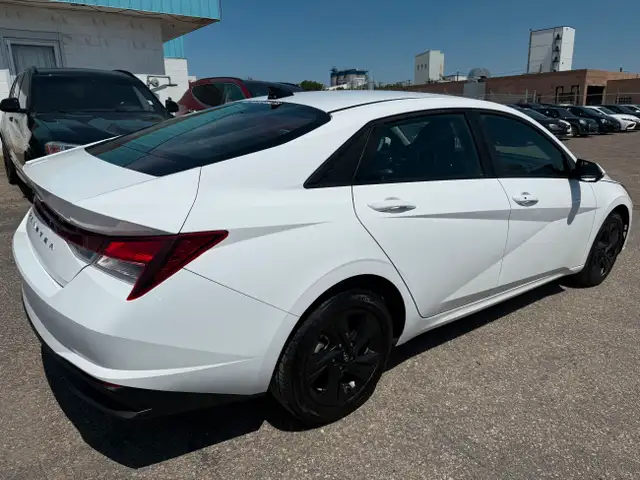 2023 Hyundai Elantra Preferred63417672422913121