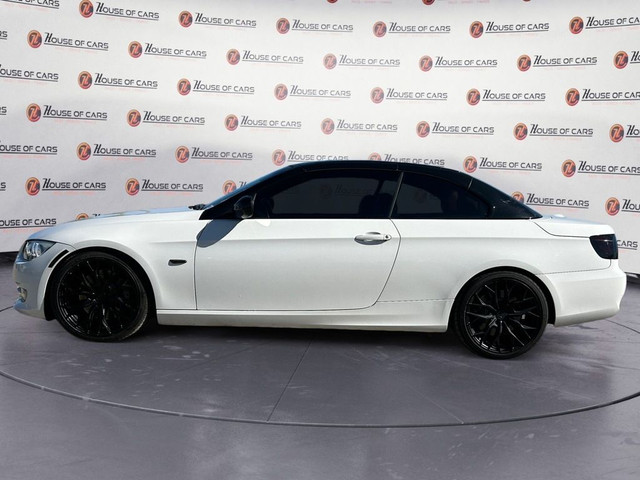 2011 BMW 3 Series Cabriolet 335i in Cars & Trucks in Calgary - Image 2