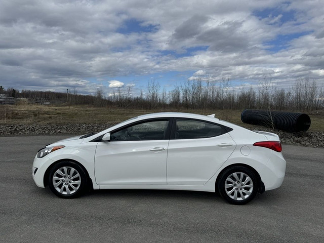 2013 Hyundai Elantra GL in Cars & Trucks in Laval / North Shore - Image 2