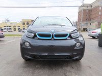 100% CANADIAN VEHICLE Visit Our Website @ EliteLuxuryMotors.ca Please note that 30% of our inventory... (image 7)