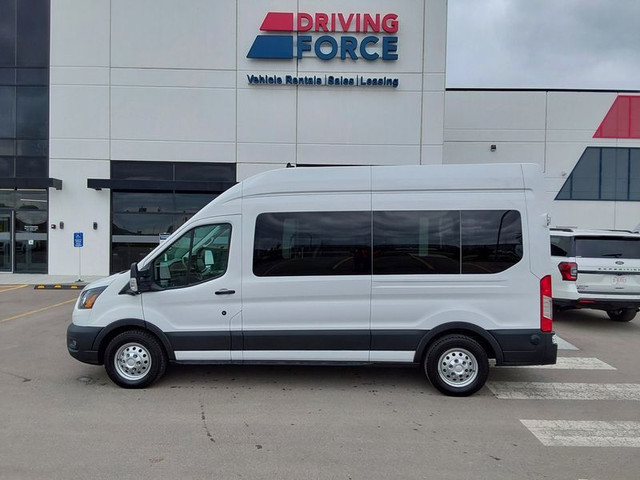 2023 Ford Transit Passenger Wagon XL in Cars & Trucks in Calgary - Image 2