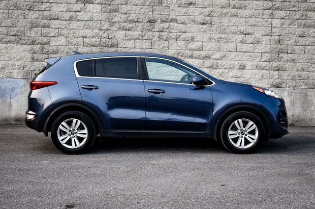 2017 Kia Sportage LX • HEATED SEATS • REAR CAM • BLUETOOTH in Cars & Trucks in Ottawa - Image 2