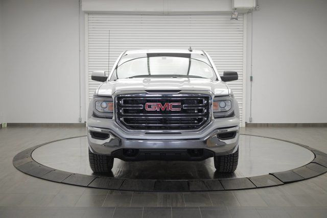 2019 GMC Sierra 1500 Limited SLE in Cars & Trucks in Calgary - Image 2