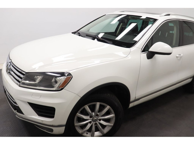 2015 Volkswagen Touareg COMFORTLINE V6 3.6L 4MOTION dans Autos et camions  à Longueuil/Rive Sud - Image 3