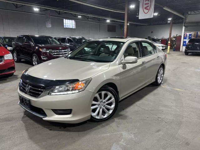 2014 HONDA Accord Touring/NAV/CAMERA/TOIT/CUIR/AC/MAGS/CRUISE/13 in Cars & Trucks in City of Montréal - Image 2