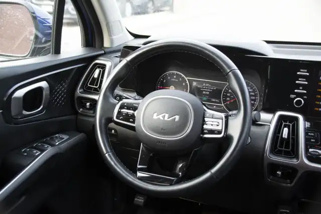 2022 KIA SORENTO LX dans Autos et camions dans Région d’Oshawa/Durham - Image 8