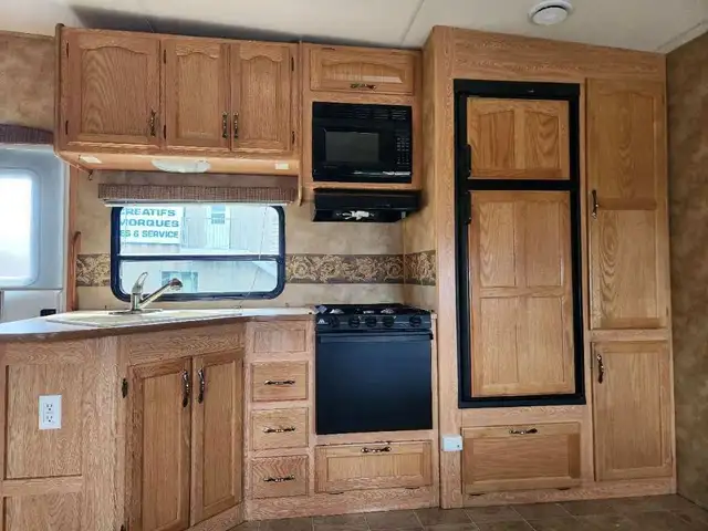 2006 Keystone Laredo 30BH *Lits superposes* in RVs & Motorhomes in Thetford Mines - Image 14