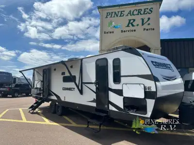 KZ Connect SE travel trailer C301BHKSE highlights: Queen Bed 2 Bathrooms 2 A/C units Fireplace Facto...