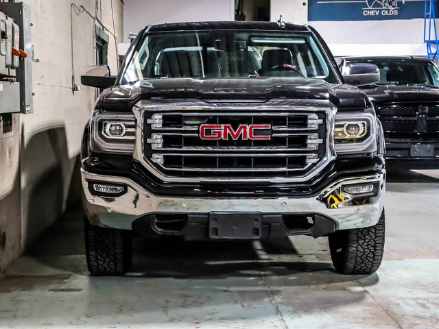 2017 GMC Sierra 1500 SLT Crew Cab Long Box 4WD in Cars & Trucks in Mississauga / Peel Region - Image 2