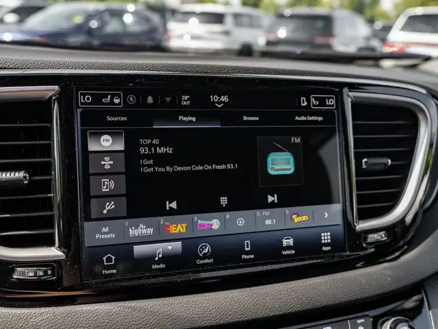 2025 Chrysler Grand Caravan SXT in Cars & Trucks in Barrie - Image 27