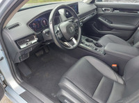 Automatic Transmission Leather Interior Navigation Apple Carplay Android Auto Heated Front & Rear Se... (image 8)