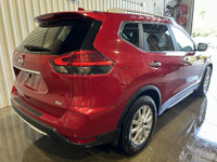 Welcome Ontario customers! All our vehicles are Ontario safety check/e-tested. We offer financing ad... (image 4)