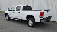 2013 GMC SIERRA 2500 SLE CREW 6.6L 4x4 JAMAIS ACCIDENTÉ!! Livraison partout au Québec possible ** To... (image 3)