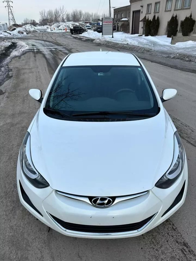 2015 HYUNDAI Elantra Limited in Cars & Trucks in City of Montréal - Image 4