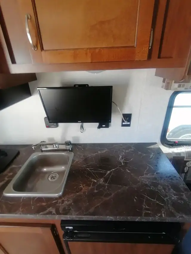 2017 JAYCO Jay Flight SLX 145RB in Travel Trailers & Campers in London - Image 9