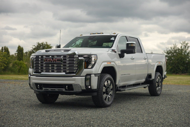 2024 GMC Sierra 3500HD in Cars & Trucks in Delta/Surrey/Langley - Image 4
