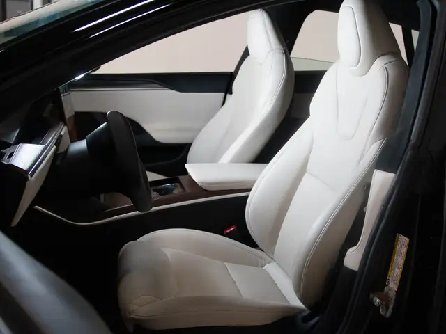 2022 Tesla Model S AWD | 21\" RIM | YOKE STEERING in Cars & Trucks in Mississauga / Peel Region - Image 14