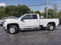• Power_Steering • Power_Brakes • Power_Windows • Power_Mirrors • Power_Locks • Air_Conditioning • C... (image 4)