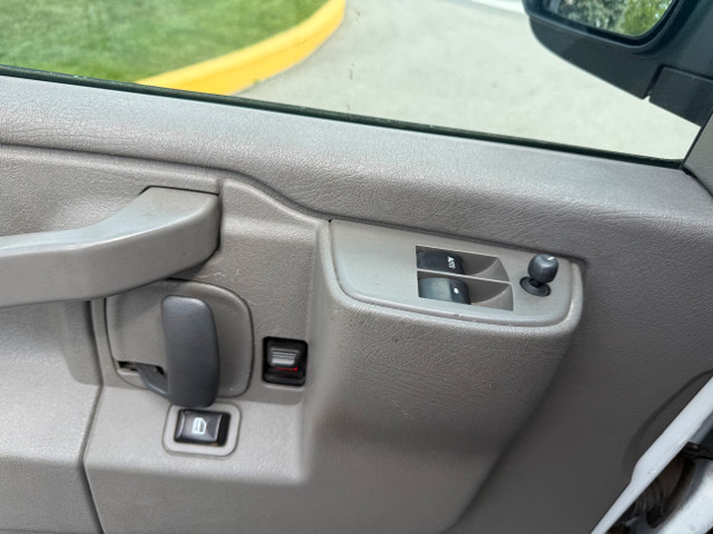 2020 Chevrolet Express Cargo Van CARGO-REEFER/FREEZER in Cars & Trucks in Oakville / Halton Region - Image 3