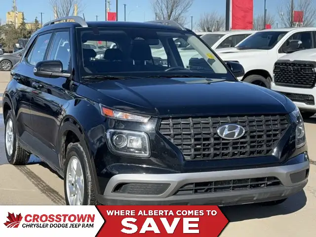 2023 Hyundai Venue Preferred | Heated Seats | Apple CarPlay dans Autos et camions dans Ville d’Edmonton - Image 2