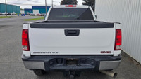 2013 GMC SIERRA 2500 SLE CREW 6.6L 4x4 JAMAIS ACCIDENTÉ!! Livraison partout au Québec possible ** To... (image 4)
