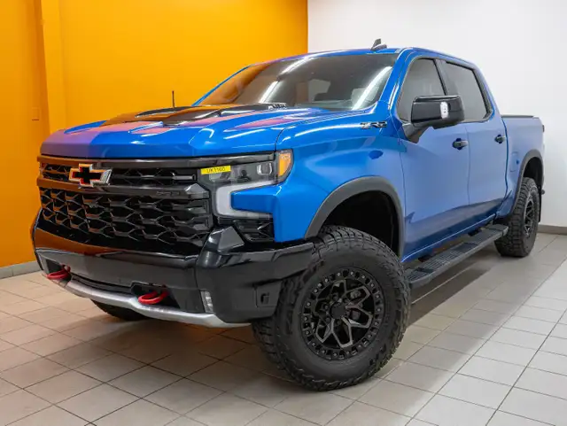 2023 Chevrolet Silverado 1500 ZR2 CREW 4X4 V8 *TOIT* NAV CUIR SI in Cars & Trucks in Laurentides - Image 2