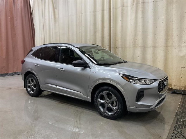 2023 Ford Escape ST-Line AWD - Remote Start - Heated Seats in Cars & Trucks in Fort McMurray - Image 3