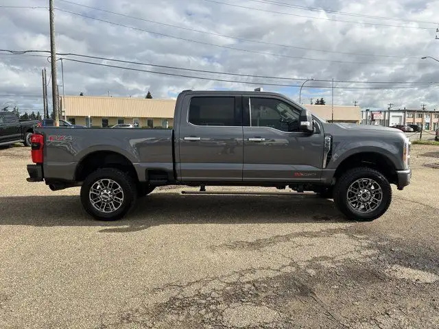2023 Ford Super Duty F-350 SRW Limited CrewCab 160 | MoonRoof dans Autos et camions dans Ville d’Edmonton - Image 29