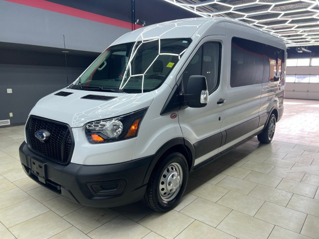 2022 Ford Transit Passenger Wagon in Cars & Trucks in Edmonton - Image 4