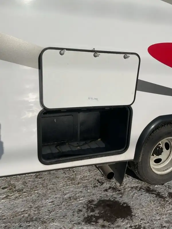 2024 Forester 2501 CD in RVs & Motorhomes in Laval / North Shore - Image 20