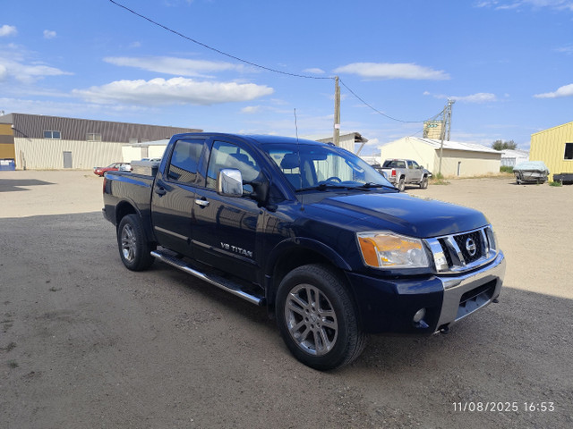 2011 Nissan Titan SL in Cars & Trucks in Lethbridge - Image 3