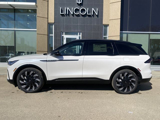 2025 Lincoln Nautilus Reserve in Cars & Trucks in Edmonton - Image 3